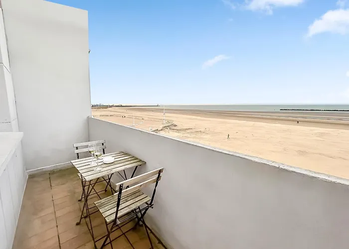 Appartement Vue Imprenable à Dunkerque, L'appel Du Large!